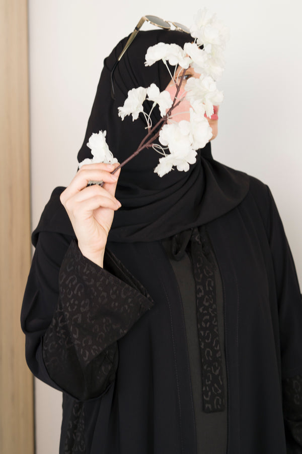 عباية ثريا